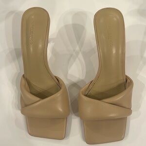 Tony Bianca kitten heel woman’s sandal